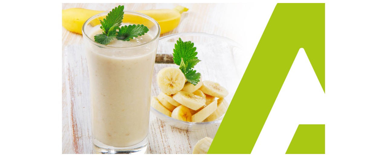 MILK SHAKE À LA BANANE ET À LA CACAHUÈTE